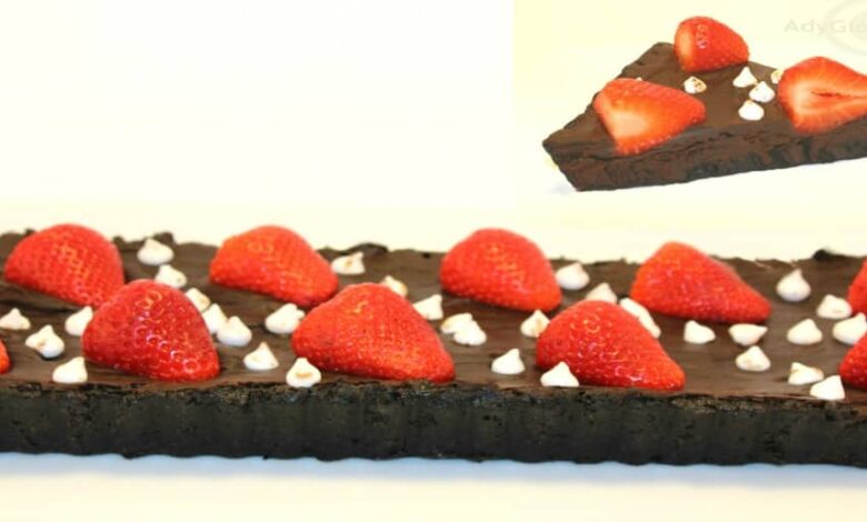 tarta oreo cu ciocolata si capsuni