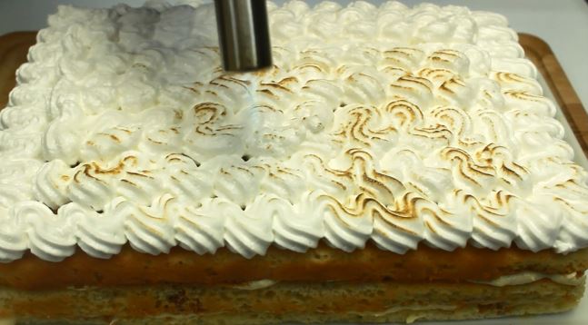 prajitura petre roman torta