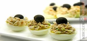 Oua umplute cu somon reteta video