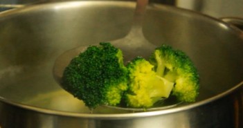 paste cu pui si broccoli broccoli