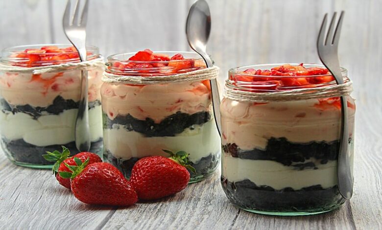 Cheesecake cu capsuni la borcan adygio kitchen