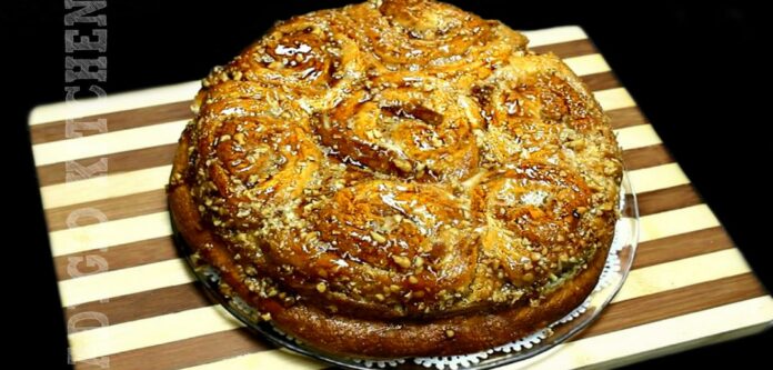 Cozonac Rosenkrantz cu nuca caramel adygio kitchen Cozonac Rosenkrantz cu nuca caramel adygio kitchen