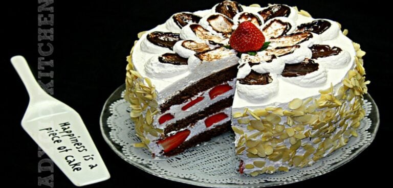 Tort cu frisca si capsuni adygio kitchen