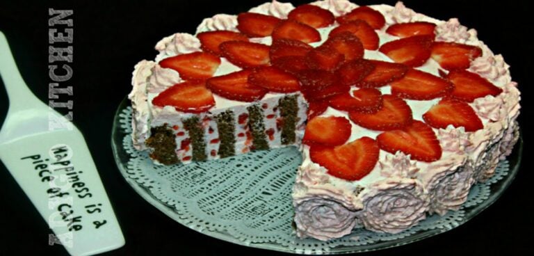 Tort cu capsuni si blat spiralat adygio kitchen