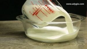prajitura in 5 minute cu piscoturi insiropate lapte