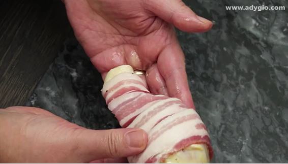 pulpe de pui la cuptor cu bacon infasurat