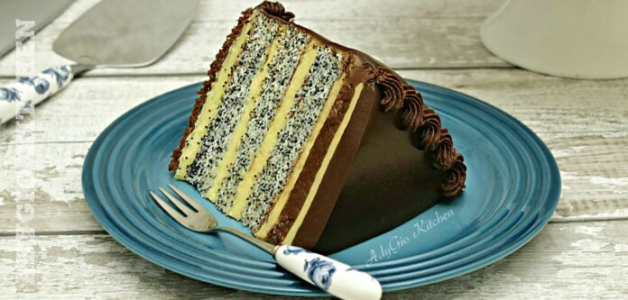 Tort Tosca cu blat cu mac si crema de vanilie adygio kitchen Tort Tosca cu blat cu mac si crema de vanilie adygio kitchen