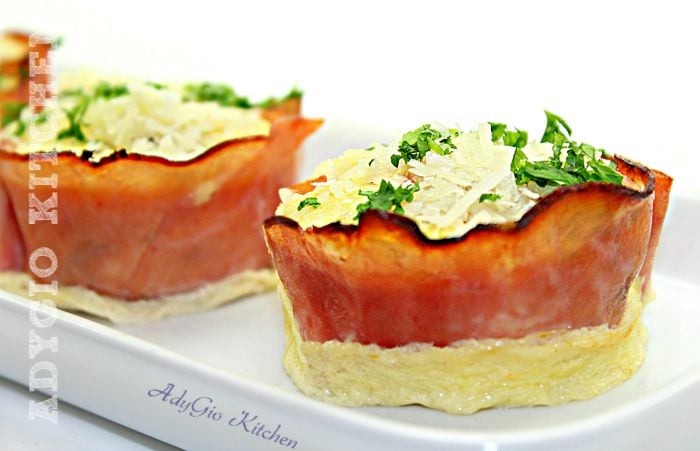 Briose aperitiv cu parmezan si sunca , aperitive festive rapide