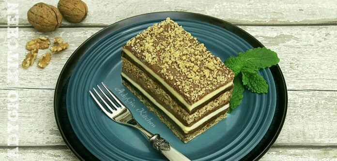 Prajitura Snagov cu nuca si crema de vanilie cu ciocolata adygio kitchen Prajitura Snagov cu nuca si crema de vanilie cu ciocolata adygio kitchen