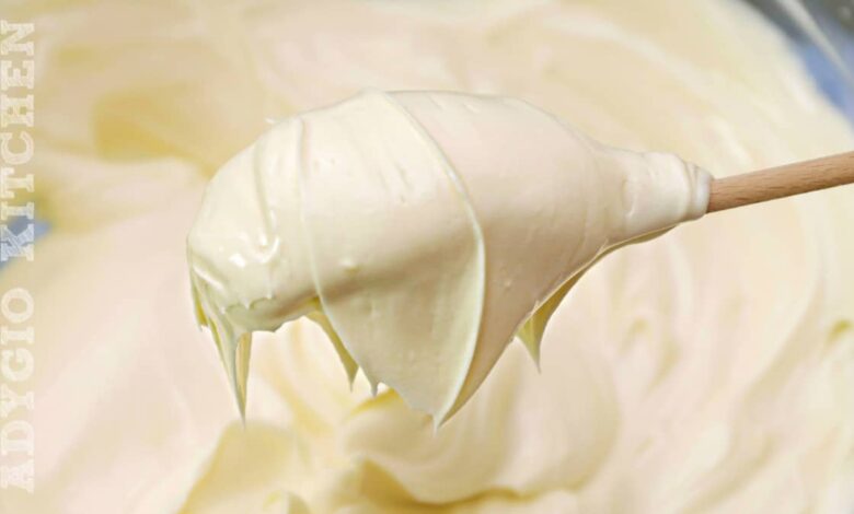 Reteta de crema de ciocolata alba cu mascarpone si unt