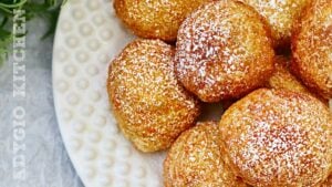 Gogosi rapide – reteta de gogosi din 2 ingrediente gata in 3 minute