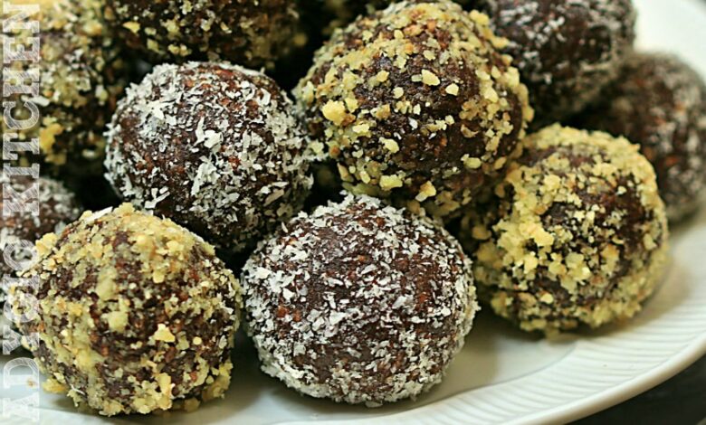 Bomboane din biscuiti cu visine din visinata, bombite betivane sau bilute de biscuiti cu visine din visinata sau compot