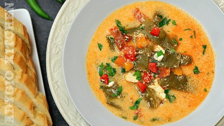 Ciorba de fasole verde cu rosii si smantana, ciorba de fasole verde sau galbena