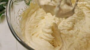 Crema de vanilie pentru prajitura Floare de colt