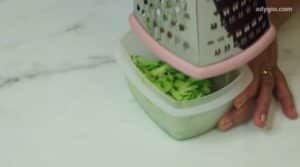 castraveti rasi pentru salata cu avocado