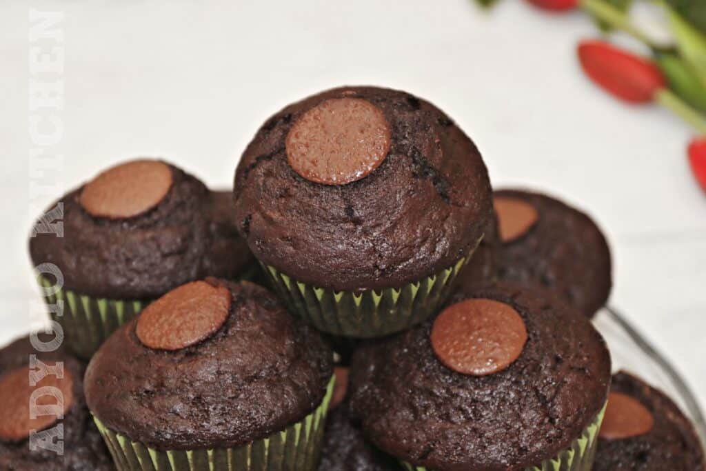 Briose cu ciocolata reteta perfecta pentru briose ciocolatoase