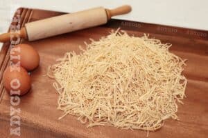 Taitei de casa reteta