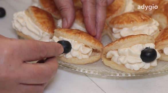 afina in crema scoicilor de foietaj